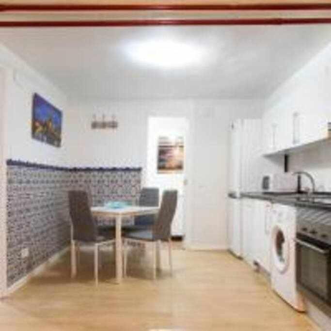 Apartamento Sotano En Gran Via Madrid Exterior photo