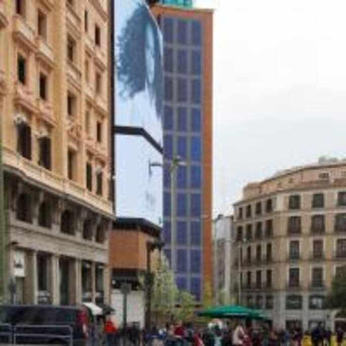 Apartamento Sotano En Gran Via Madrid Exterior photo